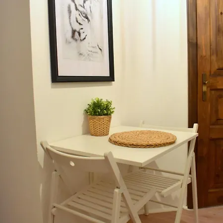 Modern In Hip&central Area! *